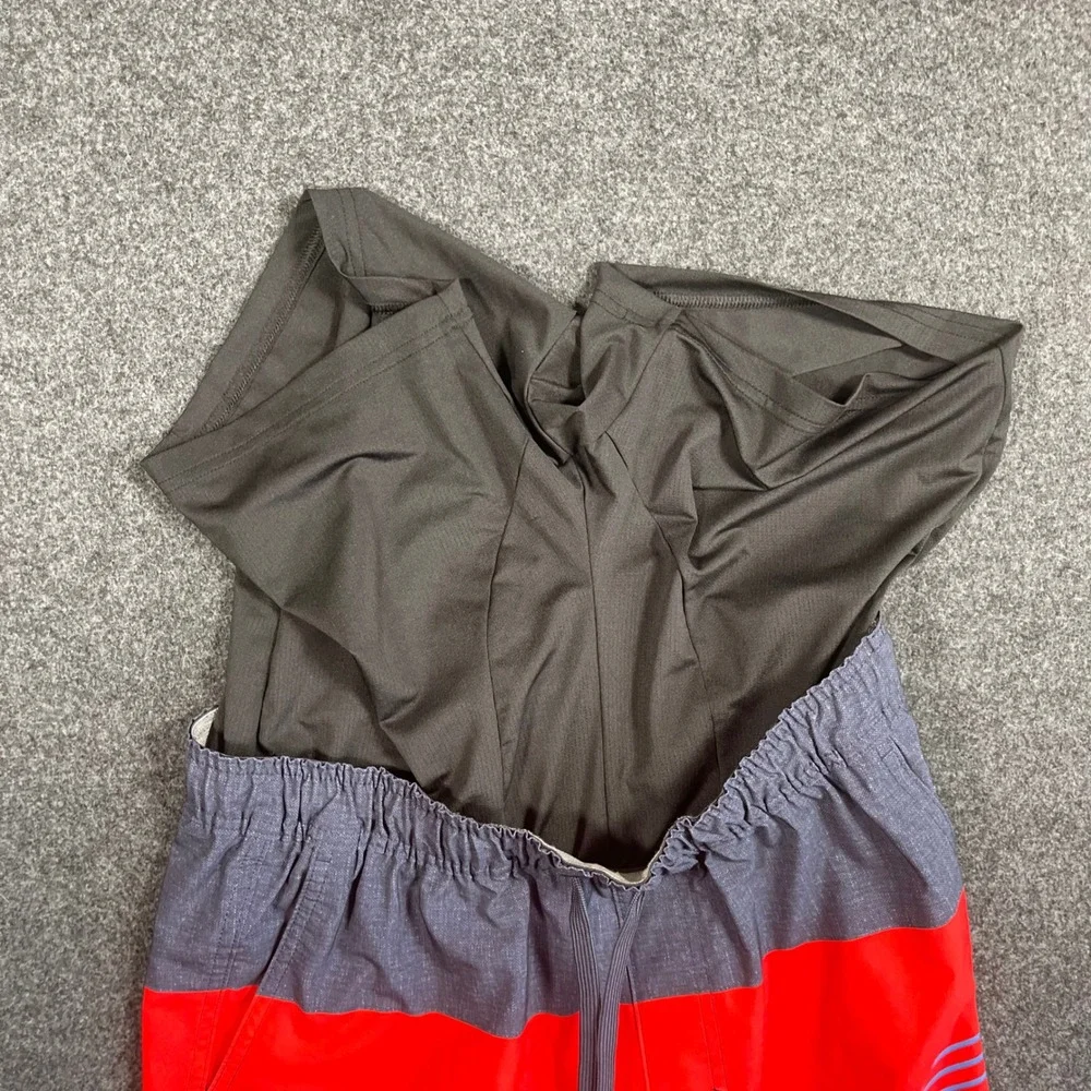 Hurley Mens Board Shorts Medium Red Blue Ombre Striped Swim Trunks Elastic Waist